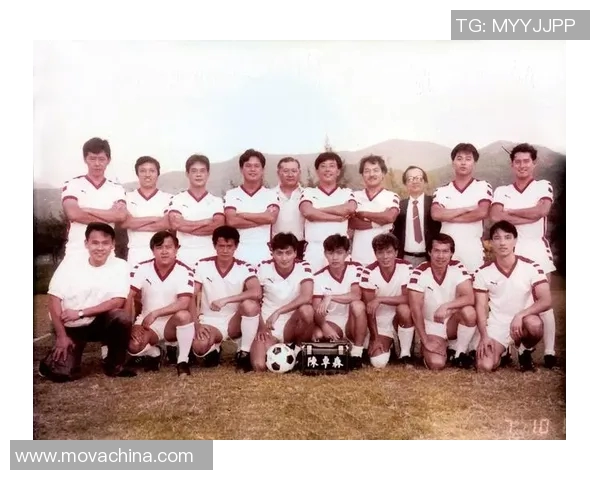 中国足球明星的居住地揭秘与生活方式探讨 中国足球明星的居住地揭秘与生活方式探讨