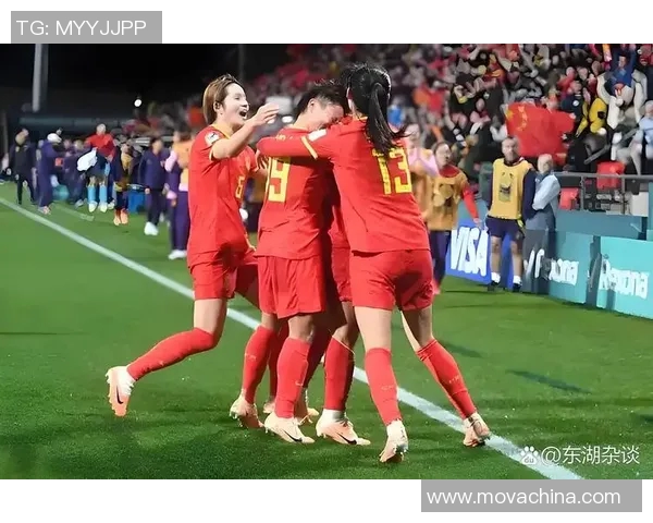 追逐梦想与爱情的绿茵场上美女与足球明星的浪漫故事