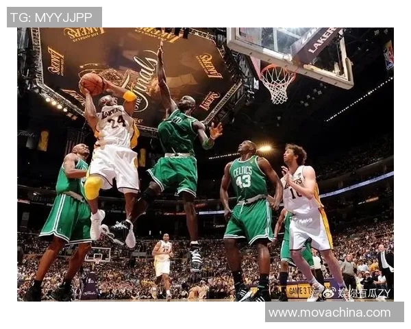 凯尔特人与公牛激战正酣球迷期待精彩对决与惊喜时刻 凯尔特人与公牛激战正酣球迷期待精彩对决与惊喜时刻