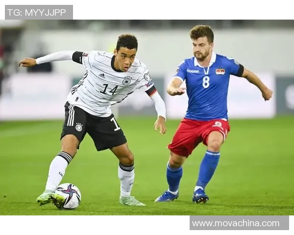 世界杯德国足球队长的辉煌历程与战术智慧解析